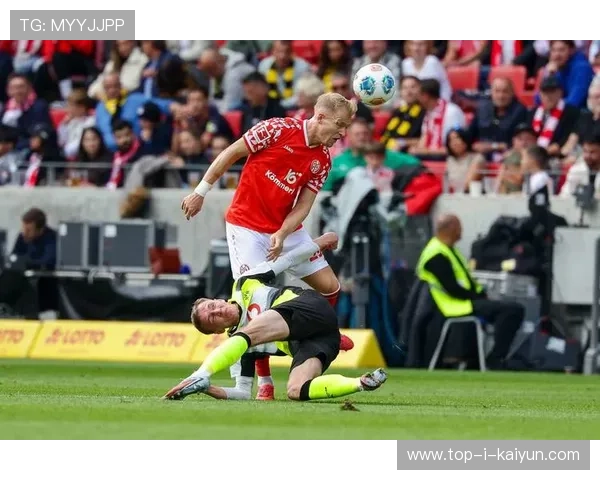 拜仁战术调整果断，重新掌控比赛节奏，拜仁战术分析